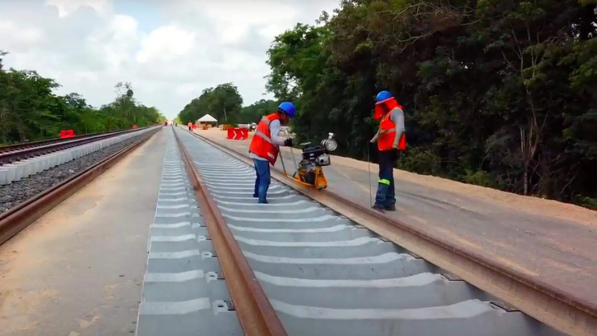 TRAMO 4, IZAMAL-CANCÚN, A LA ALTURA DE NUEVO XCÁN. CORTESÍA. GOB. DE MÉXICO